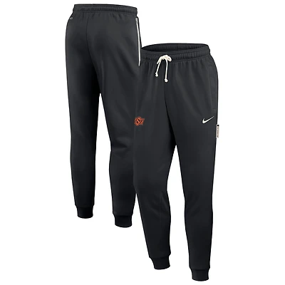 Pantalon de survêtement Nike noir Oklahoma State Cowboys 2025 Sideline Standard Issue Dri-FIT Taper pour homme