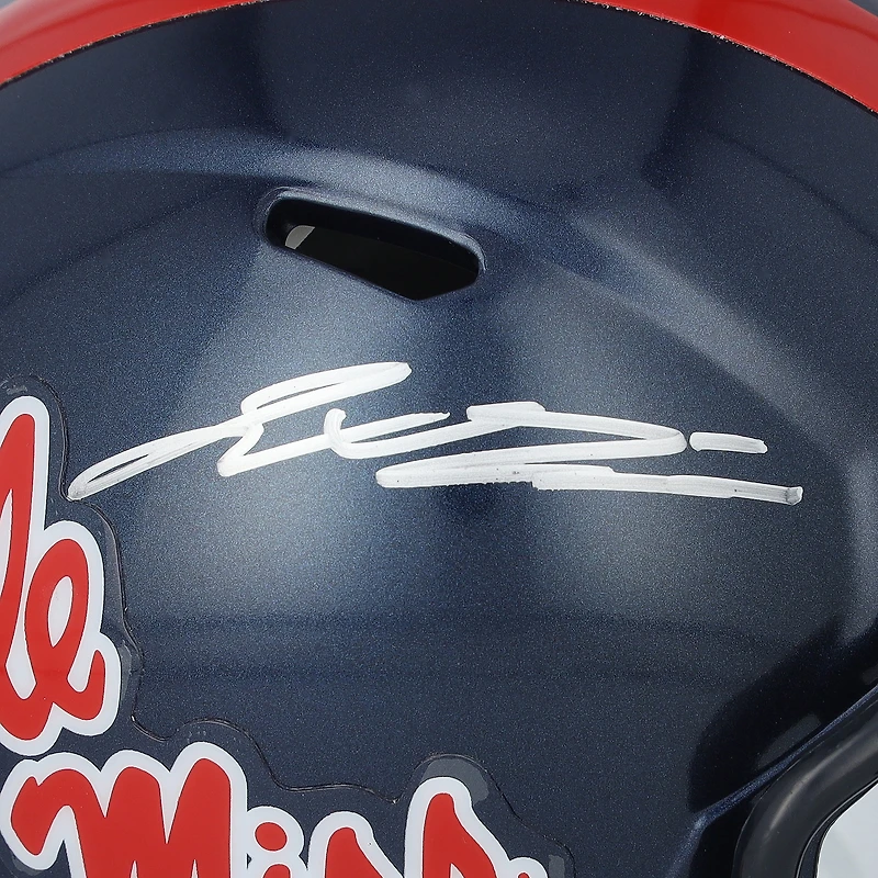 Casque miniature Riddell Navy Speed autographié par Jaxson Dart des Ole Miss Rebels