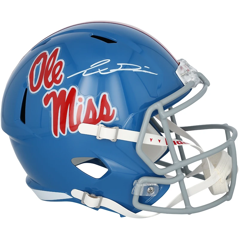 Casque Riddell Powder Blue Speed autographié par Jaxson Dart des Ole Miss Rebels