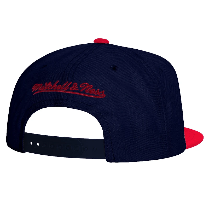 Casquette Snapback 2 tons 2.0 Ole Miss Rebels bleu marine/rouge Mitchell & Ness pour hommes