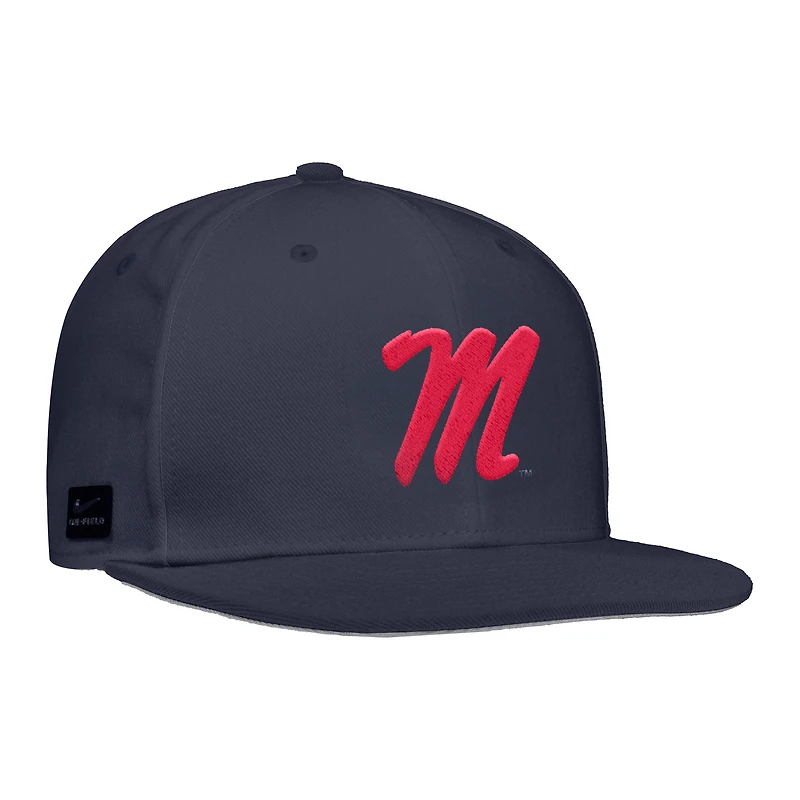 Men's Nike Navy Ole Miss Rebels  On-Field Baseball Performance Fitted Hat