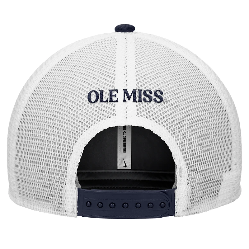 Casquette trucker Nike Ole Miss Rebels Rise Dri-FIT pour homme, bleu marine, ajustable