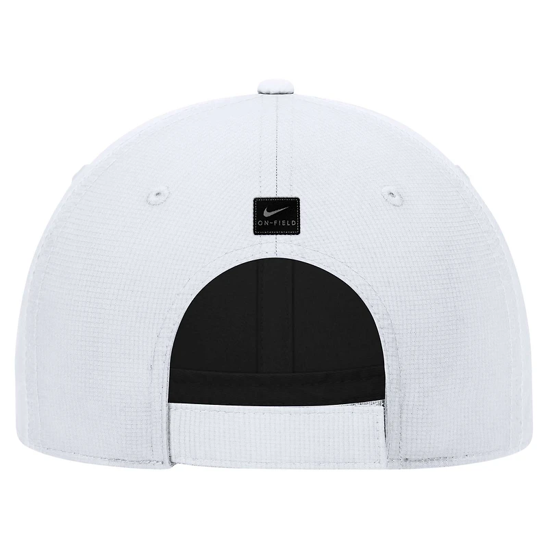 Casquette réglable Nike Ole Miss Rebels 2024 Sideline Club blanche pour homme