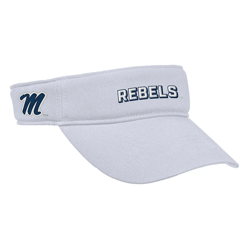Visière ajustable Nike blanche Ole Miss Rebels 2025 On-Field Ace Performance pour homme