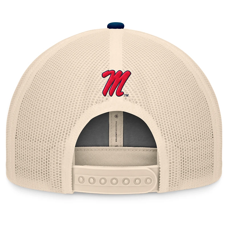 Casquette ajustable Bennett Trucker Ole Miss Rebels bleu marine/naturel Top of the World pour homme