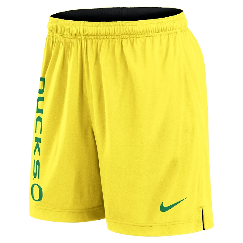 Men's Nike Black/Yellow Oregon Ducks Courtside Standard Issue Dri-FIT Reversible Shorts