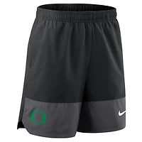 Men's Nike Black Oregon Ducks 2025 Sideline Dri-FIT Shorts