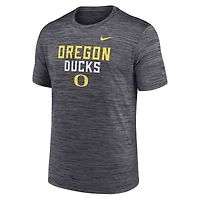 T-shirt Nike noir Oregon Ducks Campus Center Stack Velocity Performance pour homme
