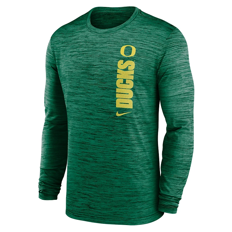T-shirt Nike vert à manches longues Oregon Ducks 2024 Sideline Velocity Dri-FIT pour homme