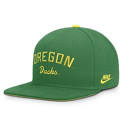 Men's Nike  Green Oregon Ducks Legacy Snapback Hat