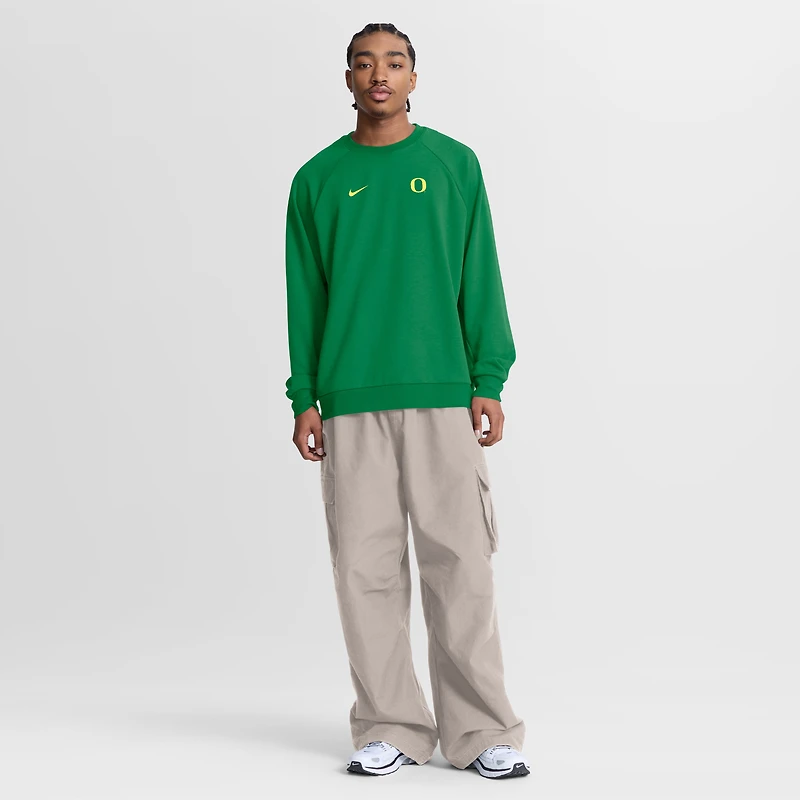 Men's Nike Green Oregon Ducks Premium Performance Raglan Dri-FIT Sweatshirt