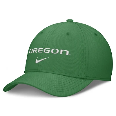 Men's Nike Green Oregon Ducks Rise On-Field SwooshFlex Dri-FIT Flex Hat