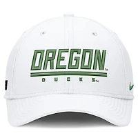 Casquette Nike Swooshflex blanche pour homme, édition spéciale Oregon Ducks Game Day Rise
