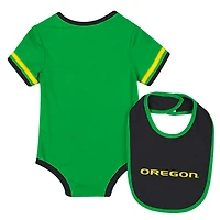 Newborn & Infant Colosseum  Green Oregon Ducks Bodysuit Bib Set