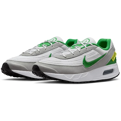 Unisex Nike  White Oregon Ducks Air Max Verse Sneakers