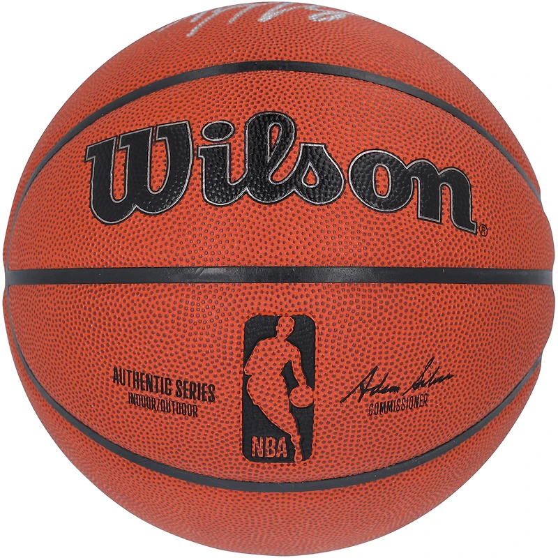 Ballon de basket-ball intérieur/extérieur Wilson Authentic Series autographié par Dwight Howard Orlando Magic