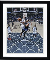 Photo de Jalen Suggs (Orlando Magic) autographiée, 40,6 x 50,8 cm (16 x 20 pouces), prise en layup inversé.