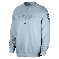 Sweat-shirt Nike bleu clair Orlando Magic Courtside Standard Issue Performance pour homme