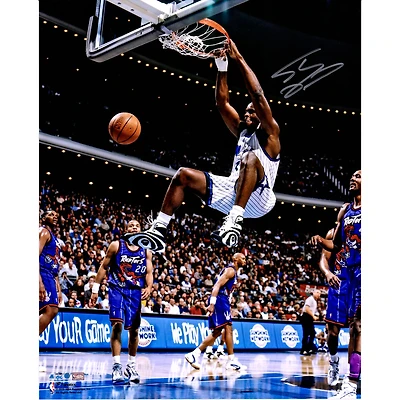 Photo dédicacée de Shaquille O'Neal (Orlando Magic) : dunk contre les Raptors de Toronto (40,6 x 50,8 cm)