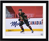 Photo autographiée de Tim Stützle, des Sénateurs d'Ottawa, lors de ses débuts dans la LNH (40,6 x 50,8 cm).