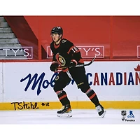 Photographie autographiée de 8" x 10" de Tim Stutzle pour ses débuts dans la LNH par les Sénateurs d'Ottawa