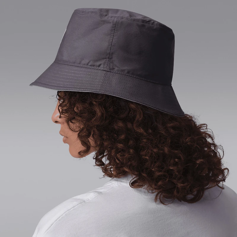 Bob unisexe Jordan Brand gris foncé Saint-Germain Apex