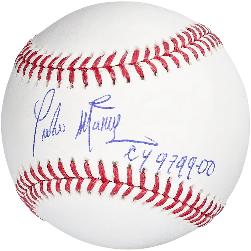 Baseball autographié par Pedro Martinez des Boston Red Sox avec l'inscription Cy Young