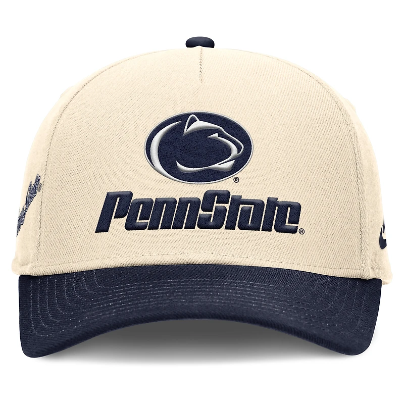 Casquette ajustable Nike Academic Rise Dri-FIT pour homme, couleur naturelle/bleu marine, Penn State Nittany Lions