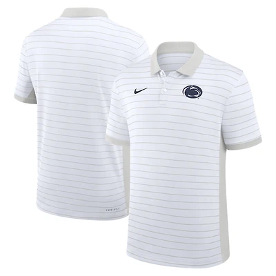 Polo Nike blanc Dri-FIT pour homme, Penn State Nittany Lions, début de saison 2025, avec rayures Victory Sideline