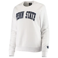 Sweat-shirt Colosseum White Penn State Nittany Lions Campanile pour femmes