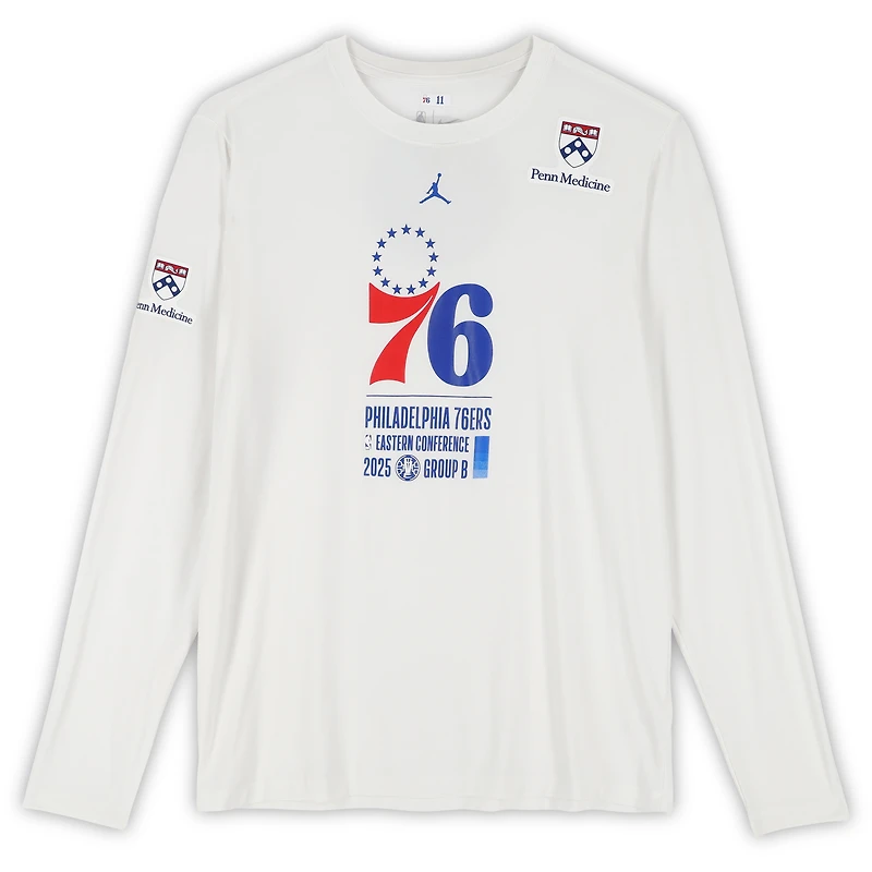 T-shirt à manches longues blanc Jordan Brand, officiel de l'équipe des Philadelphia 76ers, saison NBA 2025-2026