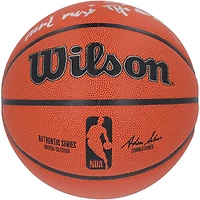 Ballon de basket-ball d'intérieur/extérieur Wilson Authentic Series dédicacé par Allen Iverson, Julius « Dr. J » Erving et Tyrese Maxey des Philadelphia 76ers, avec plusieurs surnoms