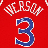 Maillot rouge dédicacé par Allen Iverson des Philadelphia 76ers, Mitchell & Ness, Swingman 1996-97