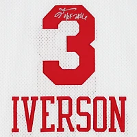 Maillot authentique blanc/rouge autographié par Allen Iverson des Philadelphia 76ers, Mitchell & Ness 2003-04, avec inscription « HOF 2K16 »