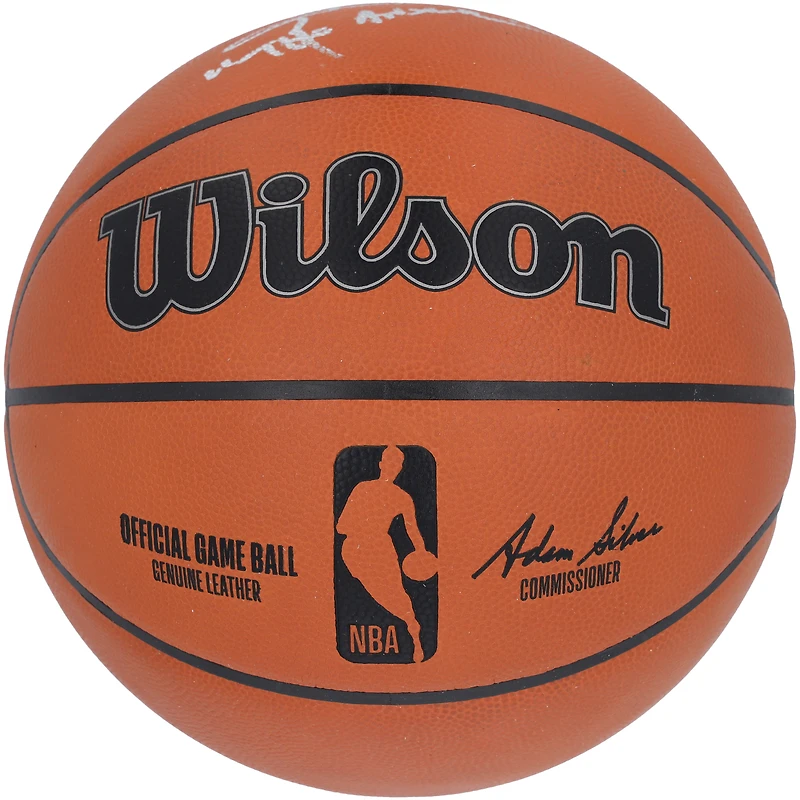 Ballon de basket officiel Wilson dédicacé par Allen Iverson des Philadelphia 76ers avec l'inscription « The Answer »