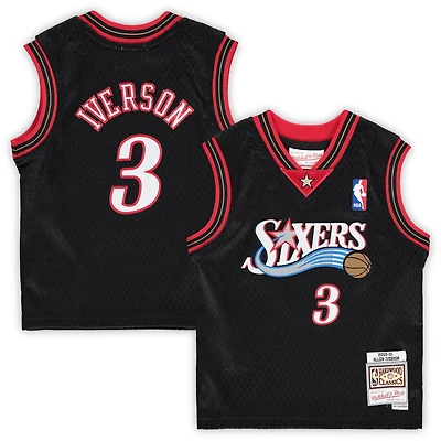 Maillot de joueur retiré Mitchell & Ness Allen Iverson noir des Philadelphia 76ers 2000/01 Hardwood Classics pour bébé