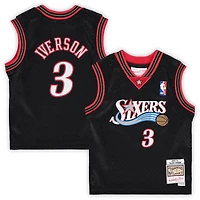Maillot de joueur retiré Mitchell & Ness Allen Iverson noir des Philadelphia 76ers 2000/01 Hardwood Classics pour bébé
