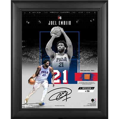Collage encadré 11" x 14" avec la signature fac-similé de Joel Embiid (Philadelphia 76ers) et un morceau de ballon de basket utilisé par l'équipe - Édition limitée à 250 exemplaires