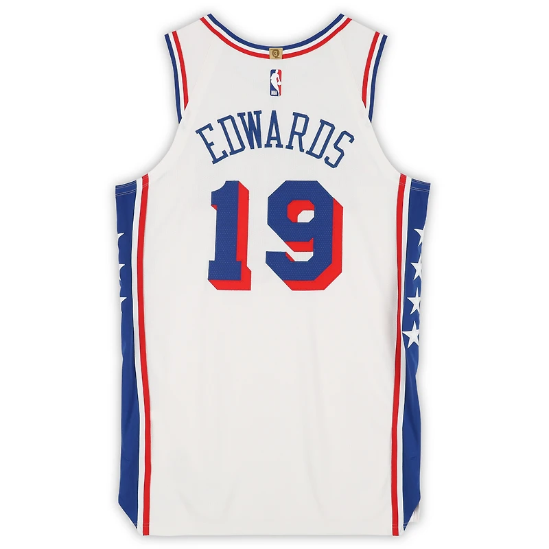 Maillot Nike blanc n° 19 de Justin Edwards, porté par le joueur des Philadelphia 76ers lors de la saison NBA 2024-2025 - Taille 48+4