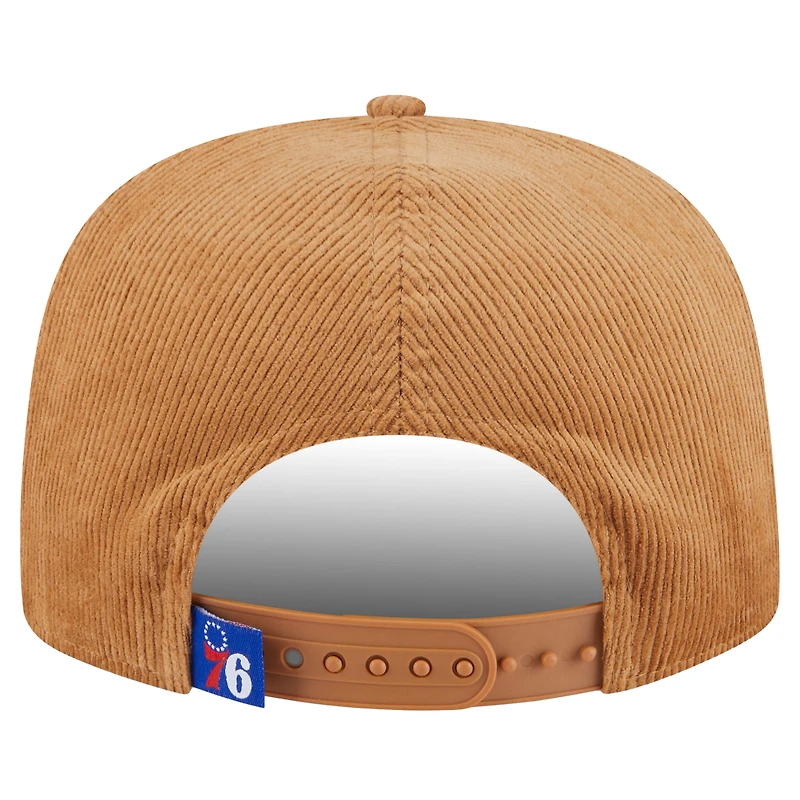 Casquette ajustable en velours pin Victory Grove de Philadelphia 76ers pour homme New Era Tan