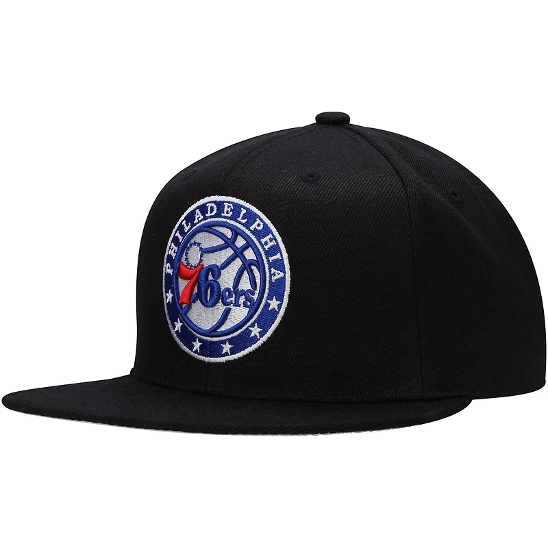 Casquette Snapback noire Mitchell & Ness Philadelphia 76ers Side Core 2.0 pour hommes