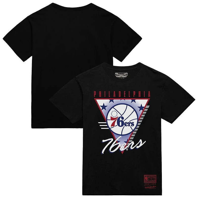 T-shirt noir à trois logos Mitchell & Ness Philadelphia 76ers pour homme, collection mondiale
