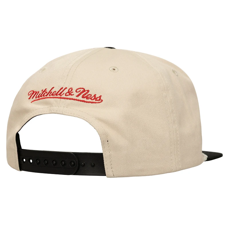 Casquette snapback Mitchell & Ness pour homme, motif Cityscape Caddy des Philadelphia 76ers, crème/noir