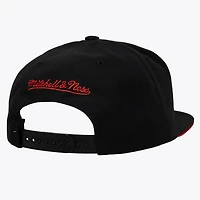 Casquette snapback Mitchell & Ness rouge/noir Philadelphia 76ers pour homme