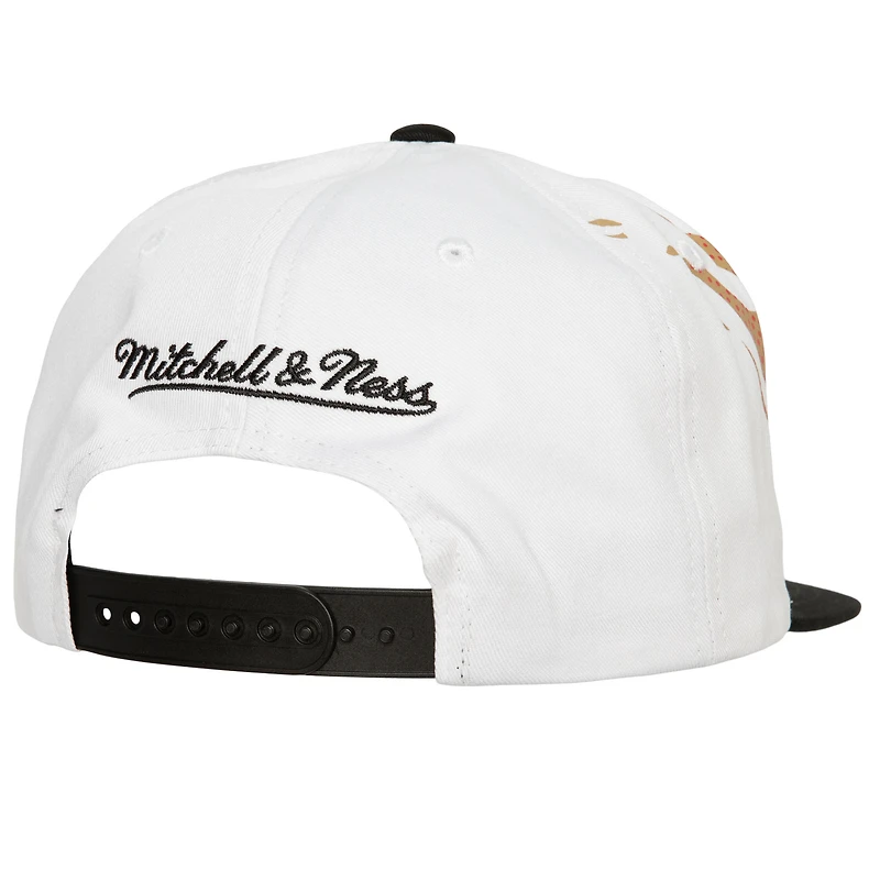 Casquette pour homme Mitchell & Ness blanche Philadelphia 76ers Hot Fire Snapback