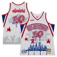 Maillot de mode Mitchell & Ness x Tats Cru blanc Philadelphia 76ers Hardwood Classics pour hommes