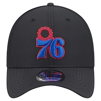 Casquette New Era noire Philadelphia 76ers Night 39THIRTY Flex pour homme
