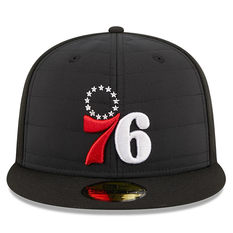 Casquette ajustée 59FIFTY matelassée noire Philadelphia 76ers New Era pour hommes