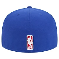 Casquette ajustée 59Fifty Sport Night Script New Era Royal Philadelphia 76ers pour homme