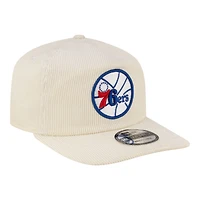Casquette ajustable New Era blanche Philadelphia 76ers 19TWENTY années 80 en velours côtelé chromé